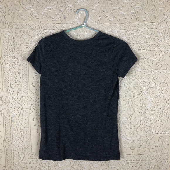 🦕 Jurassic World tee [used] - Picture 4 of 8